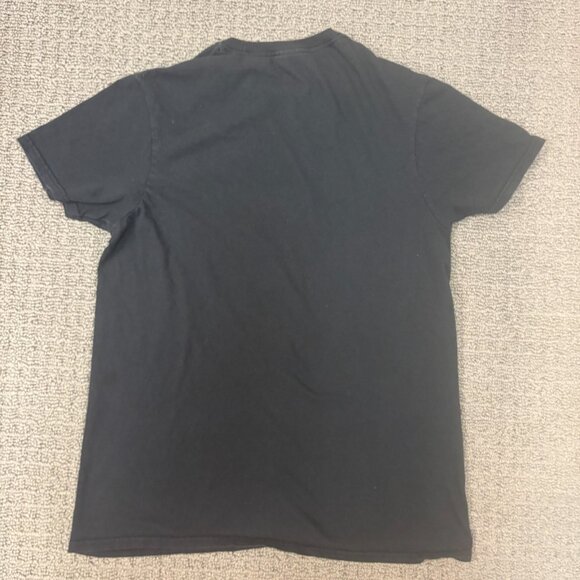 Stranger Things Hellfire Club Shirt Small Fitted Crewneck Graphic Print Worn Tee - Picture 2 of 9